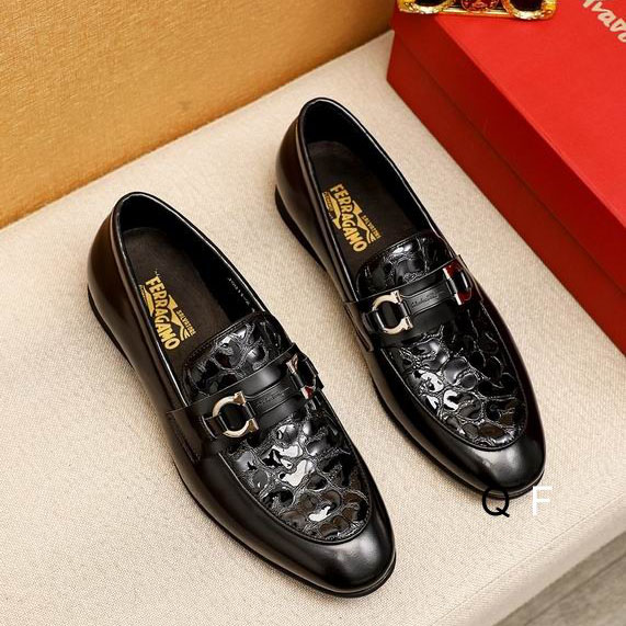 Ferragamo colour sz38-45 TF0607