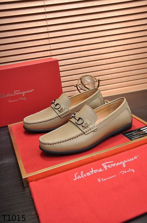 Ferragamo Casual Man 1021