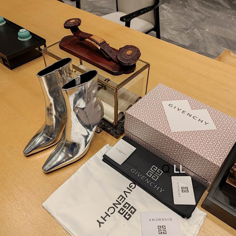 Givenchy sz35-40 5C LL1202