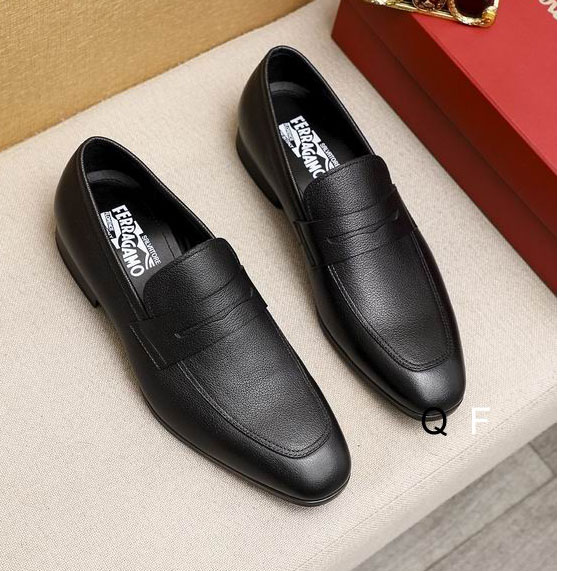 Ferragamo colour sz38-45 TF0101