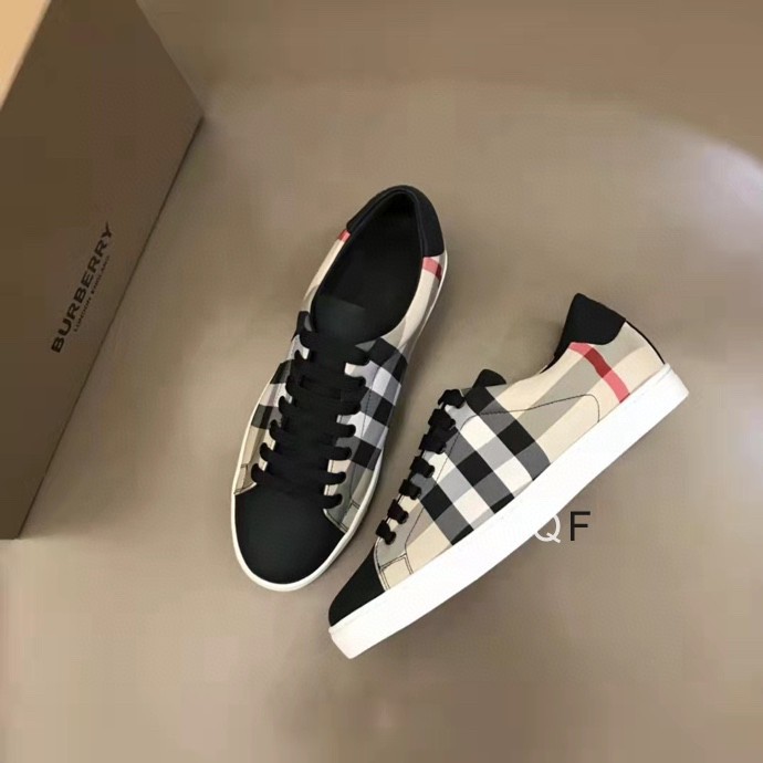 Burberry sz38-44 F02101