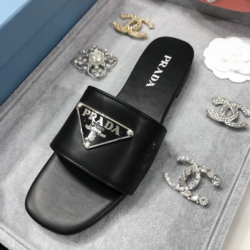 2025 Prada female slippers 0517