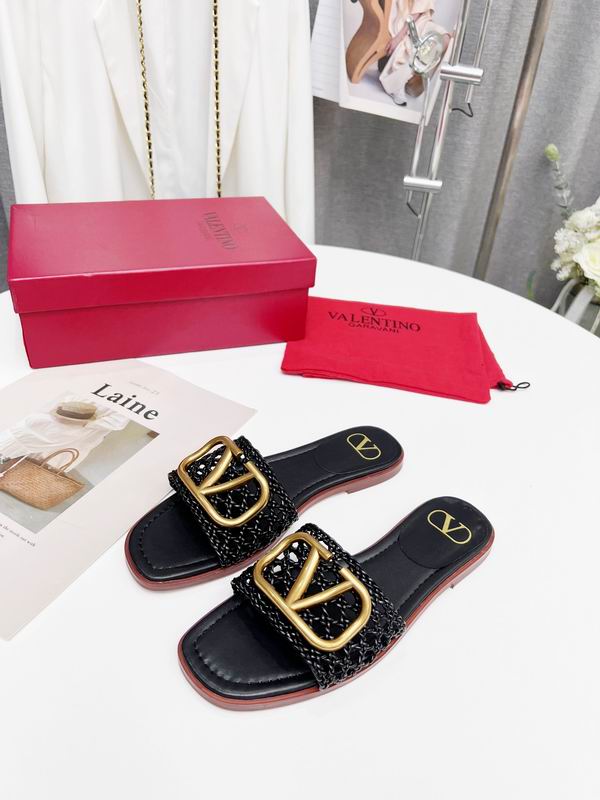 2025 Valentino Women's slippers 0704