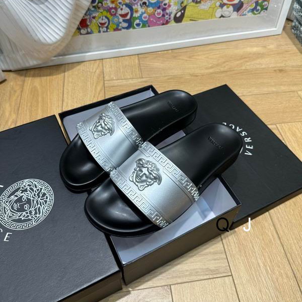 Versace sz39-45 XJ0602