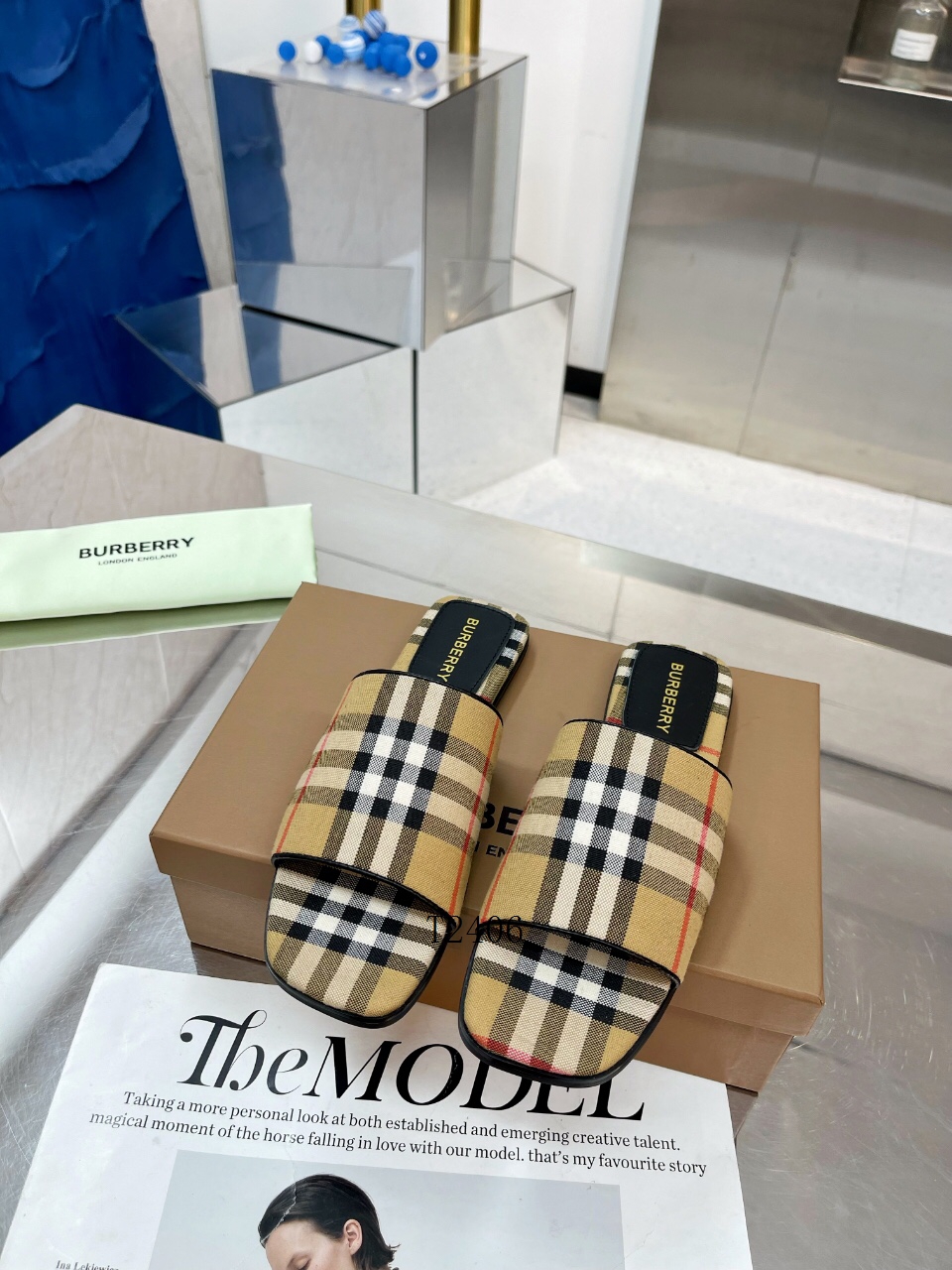 Burberry sz35-42 h0605