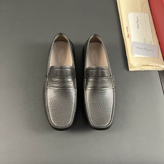 Ferragamo sz38-45 mnh0527