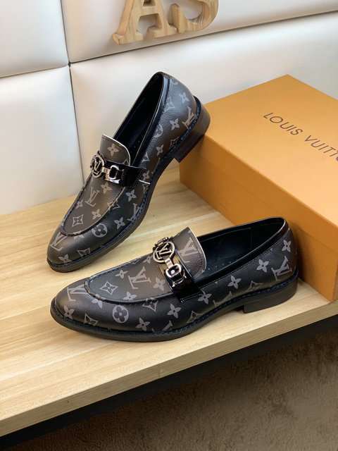 LV SZ 38-44 22301300-1 2colors