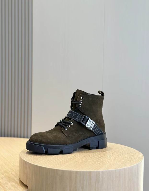2025 Givenchy Boots 0110