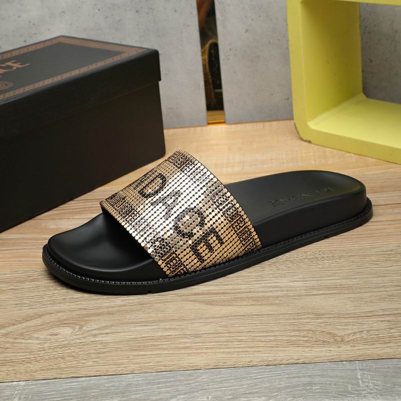 Fendi Men Slipper Ts