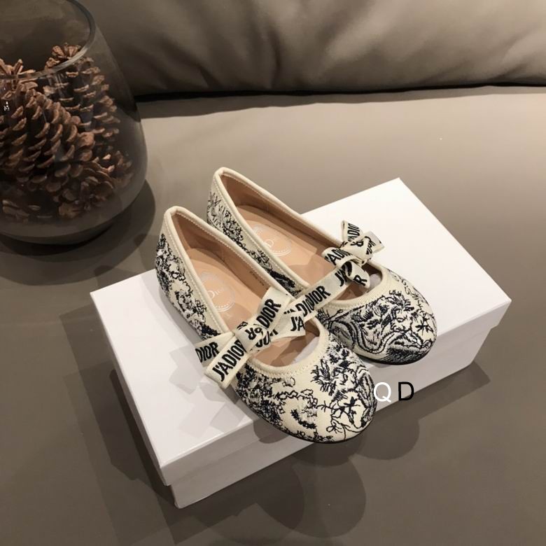 Dior girl shoes -Ts