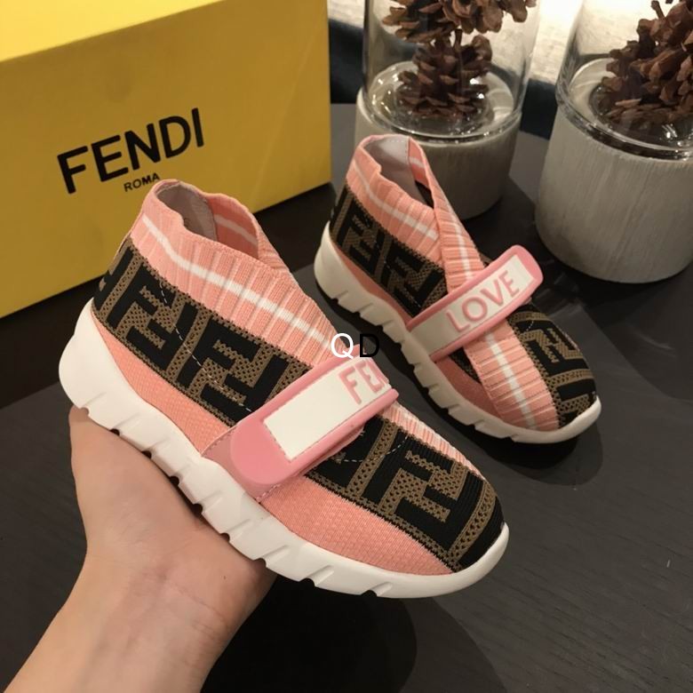 Fendi kid shoes --Ts
