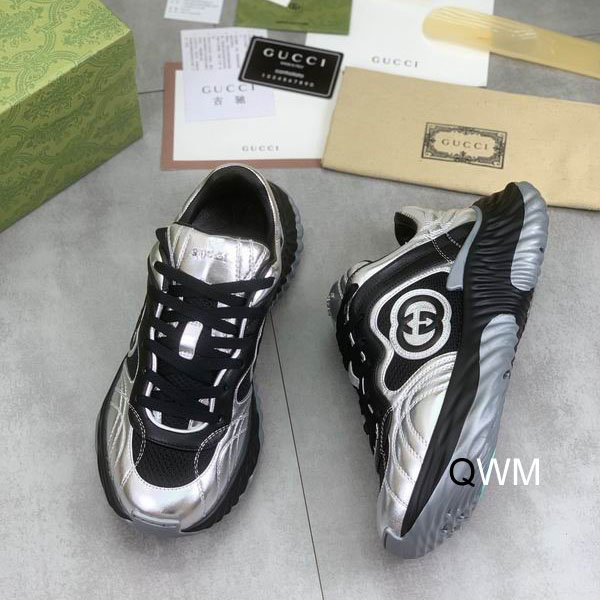 Gucci sports shoes Ts