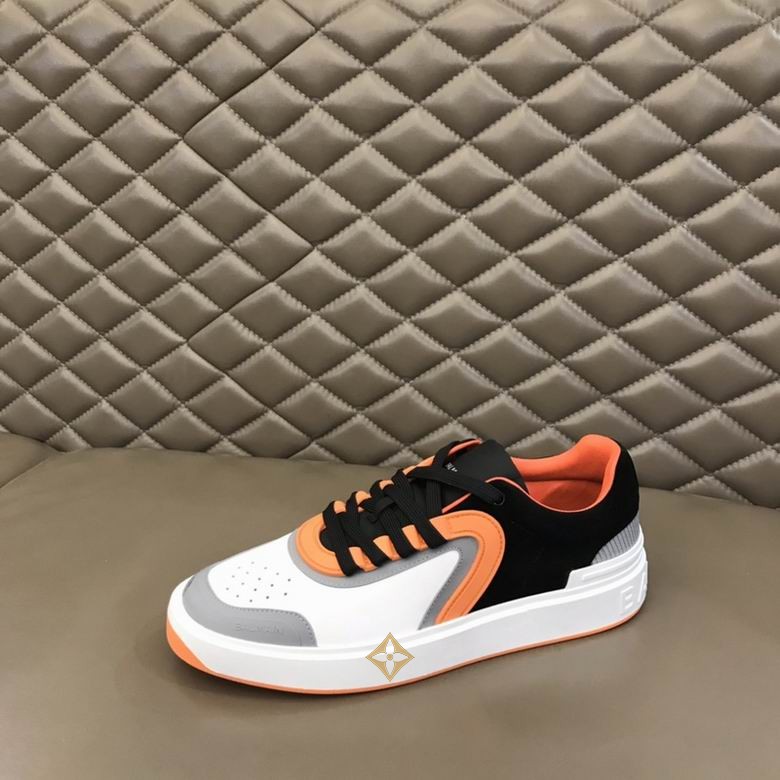 Balmain low cut shoes  Ts