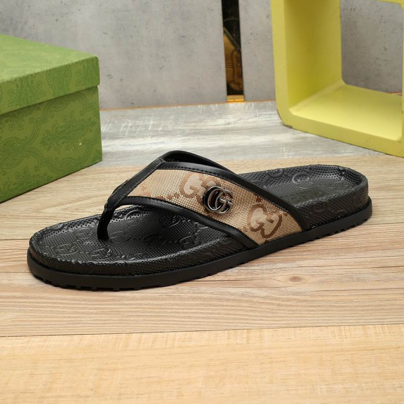 Gucci Flip-Flops Ts