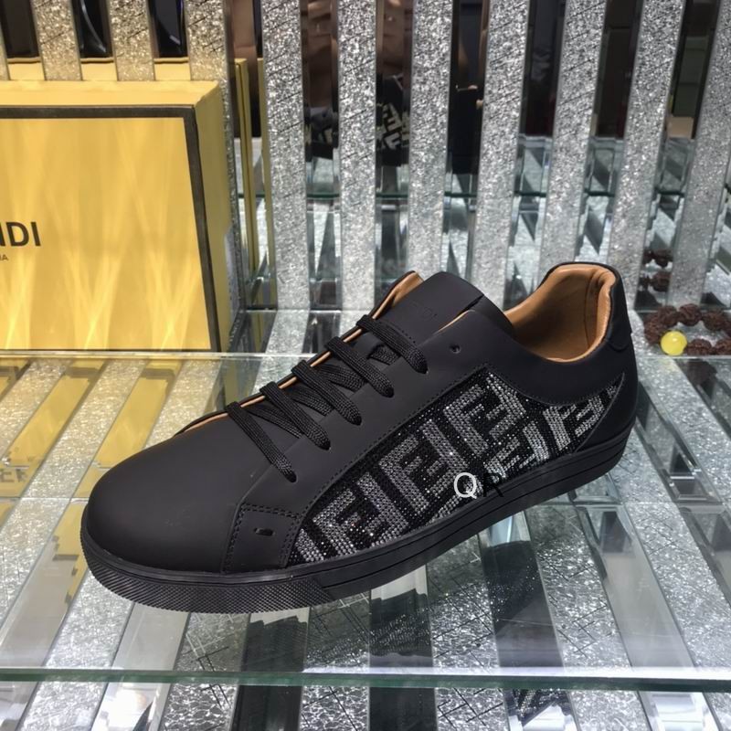Fendi Low Cut Men Ts