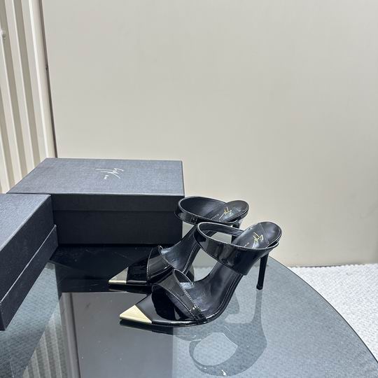 Giuseppe Zanotti sz35-40 mnh0305