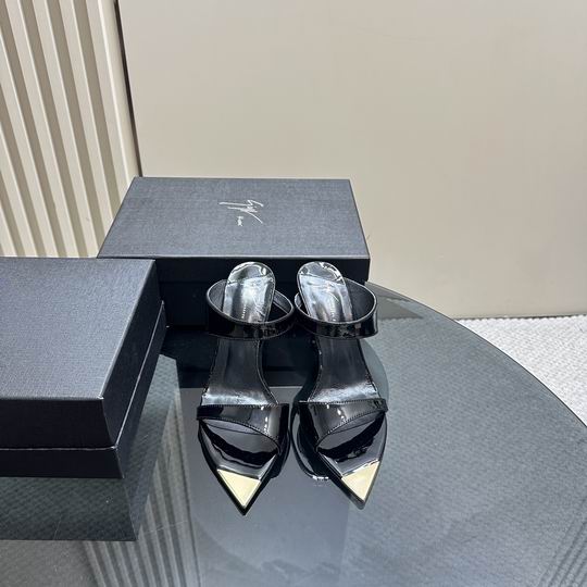 Giuseppe Zanotti sz35-40 mnh0305
