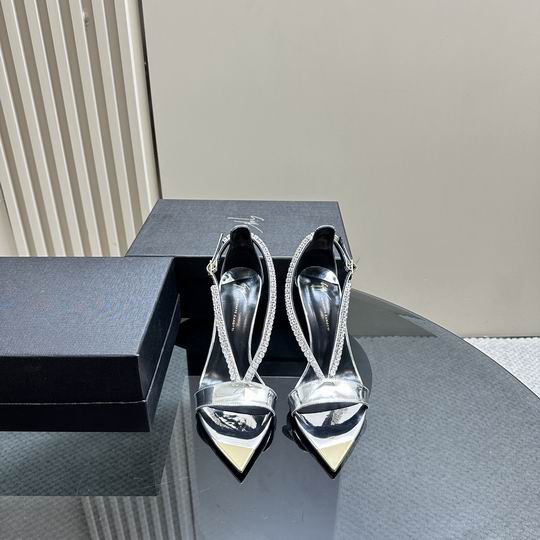 Giuseppe Zanotti sz35-40 mnh0307
