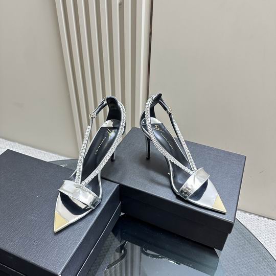 Giuseppe Zanotti sz35-40 mnh0307