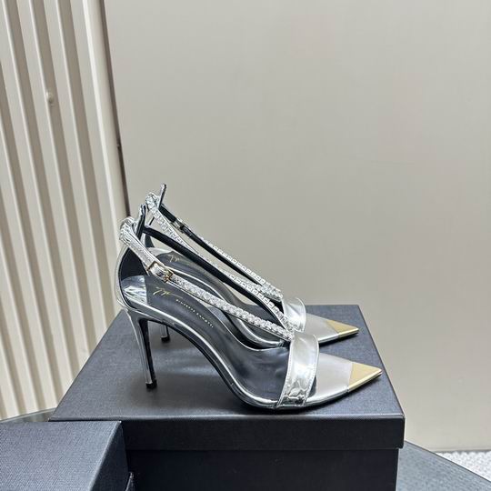 Giuseppe Zanotti sz35-40 mnh0307