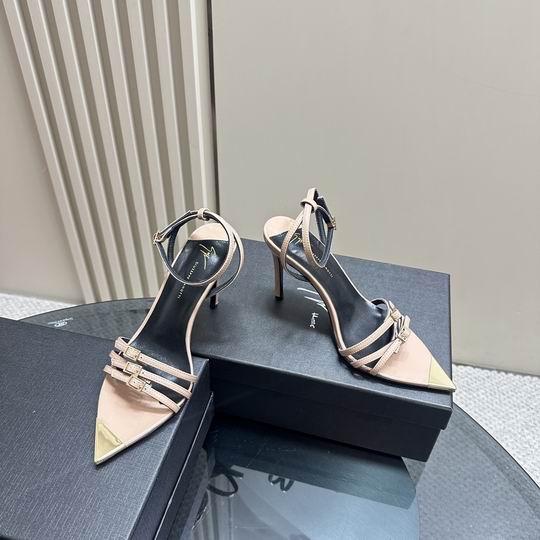 Giuseppe Zanotti sz35-40 mnh0308