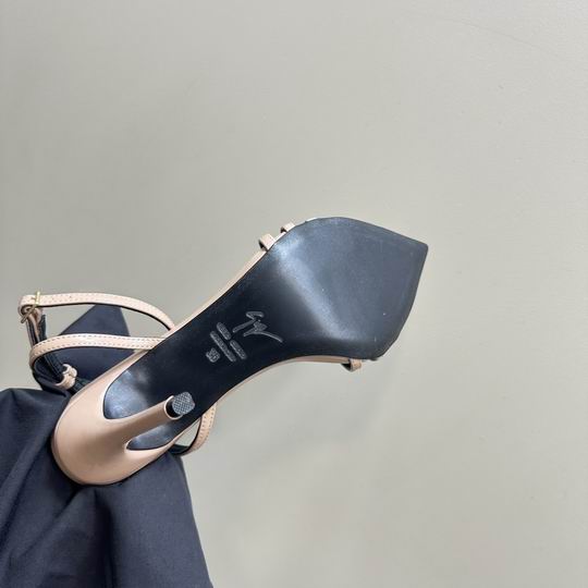 Giuseppe Zanotti sz35-40 mnh0308