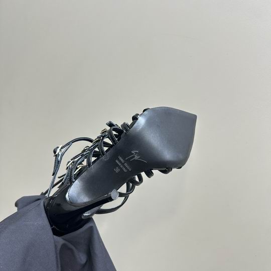Giuseppe Zanotti sz35-40 mnh0309