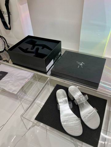 Giuseppe Zanotti sz35-40 mnh0312