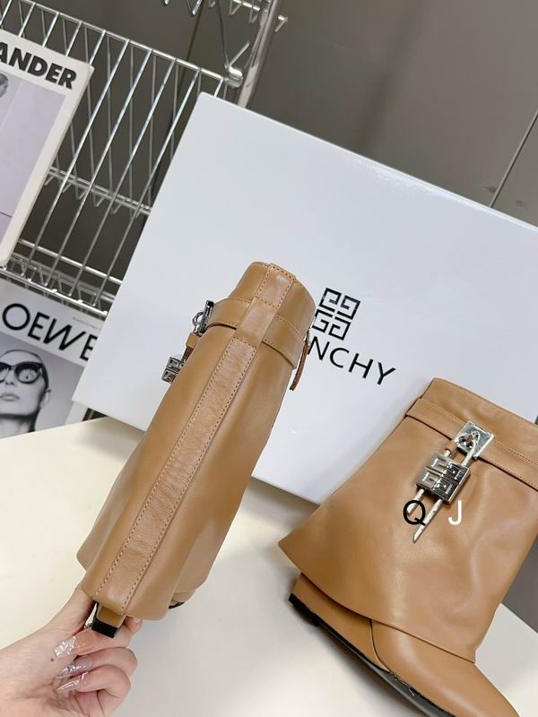 Givenchy sz35-40 4C XJ1101