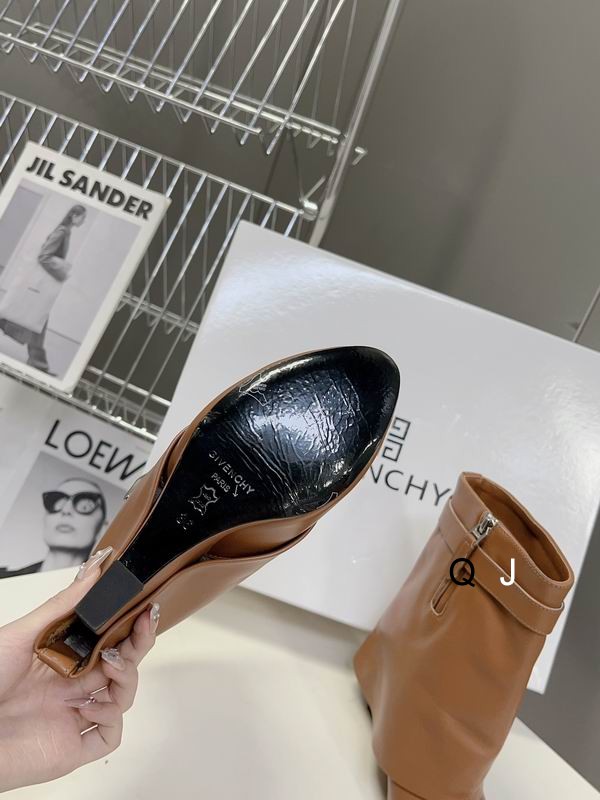 Givenchy sz35-40 4C XJ1101