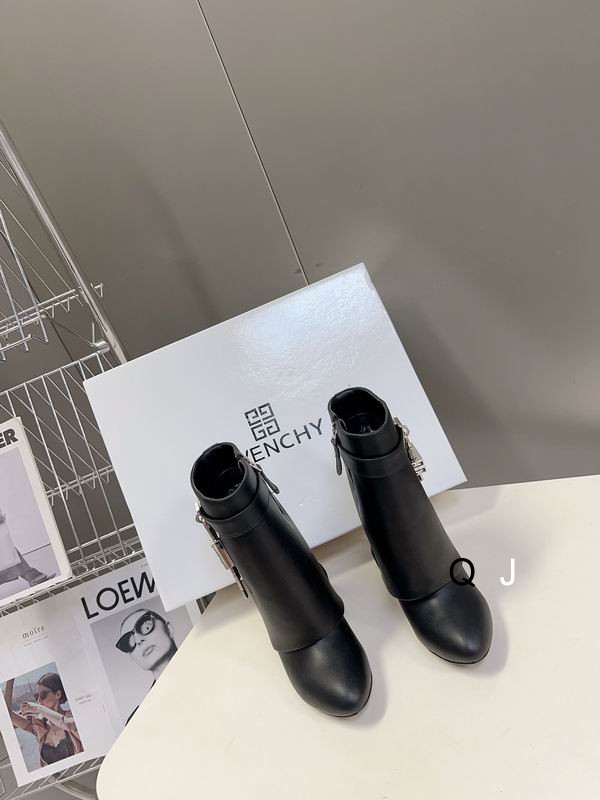 Givenchy sz35-40 4C XJ1101