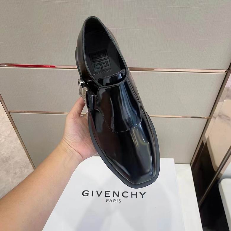 Givenchy sz38-44 4C n1114