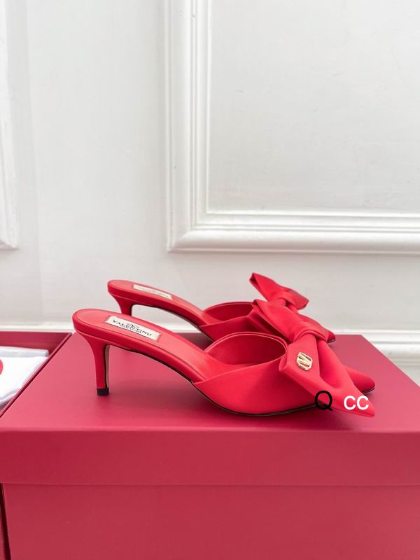 Valentino sz35-40 6CM XC0406