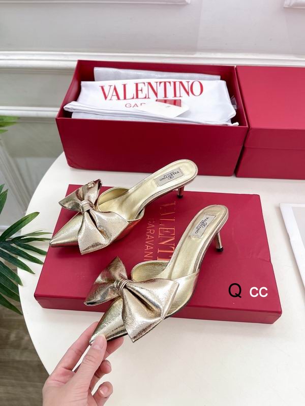 Valentino sz35-40 6CM XC0406