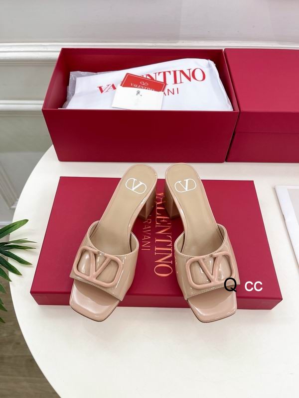 Valentino sz35-40 6CM XC0401