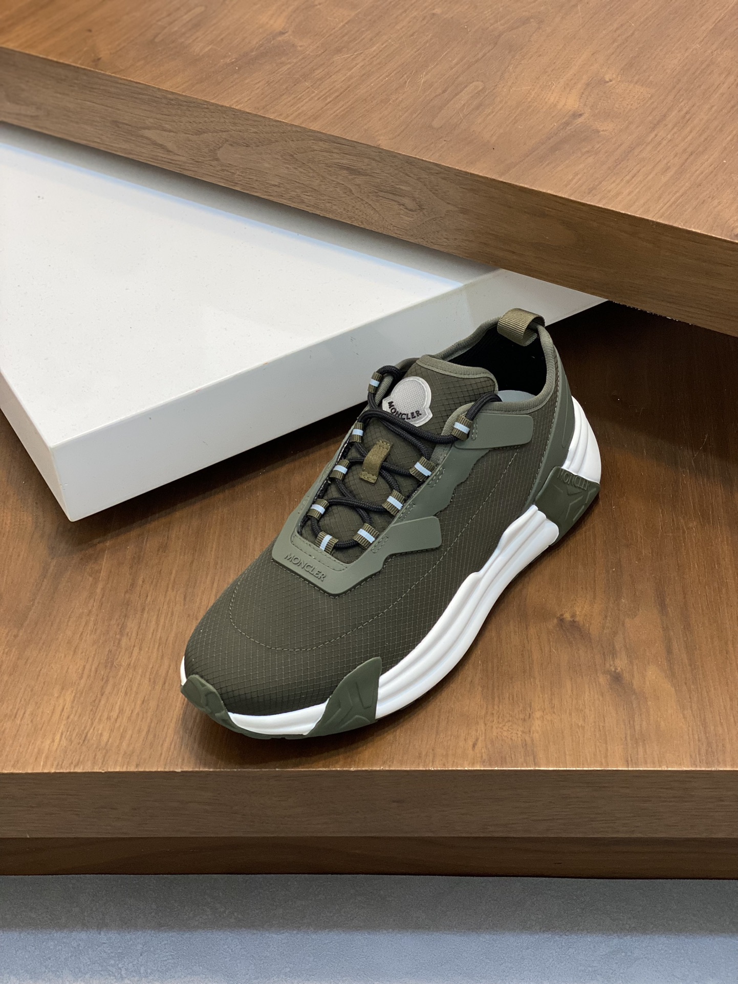 Moncler sz39-44 h0605