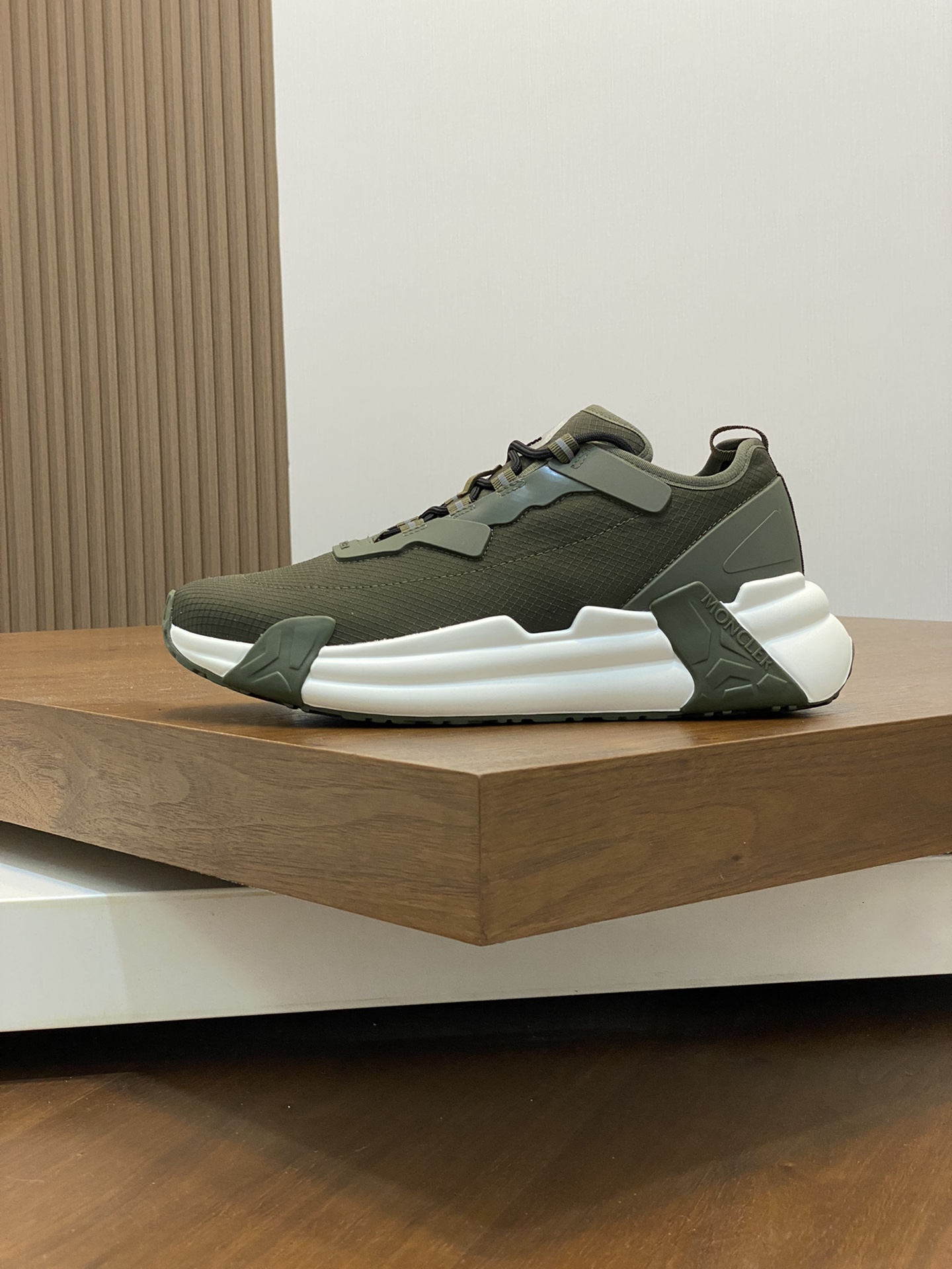 Moncler sz39-44 h0605